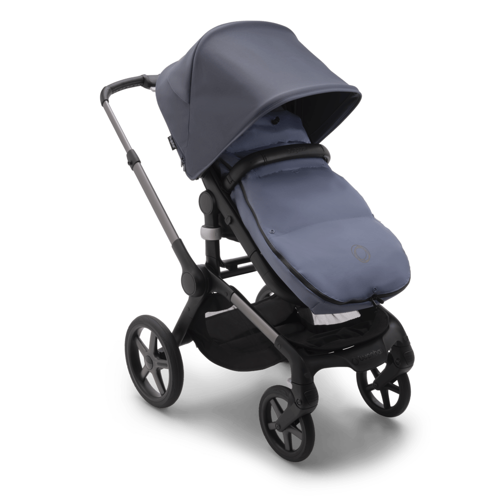 Bugaboo-fox5-black-bassinet-astro-purple-newborn-inlay-and-changing-clutch_a (536)