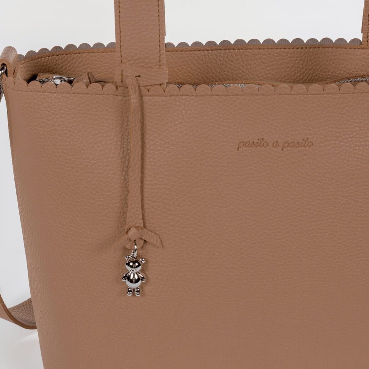 Bolso-canastilla-Icon-Caramel-Pasito3