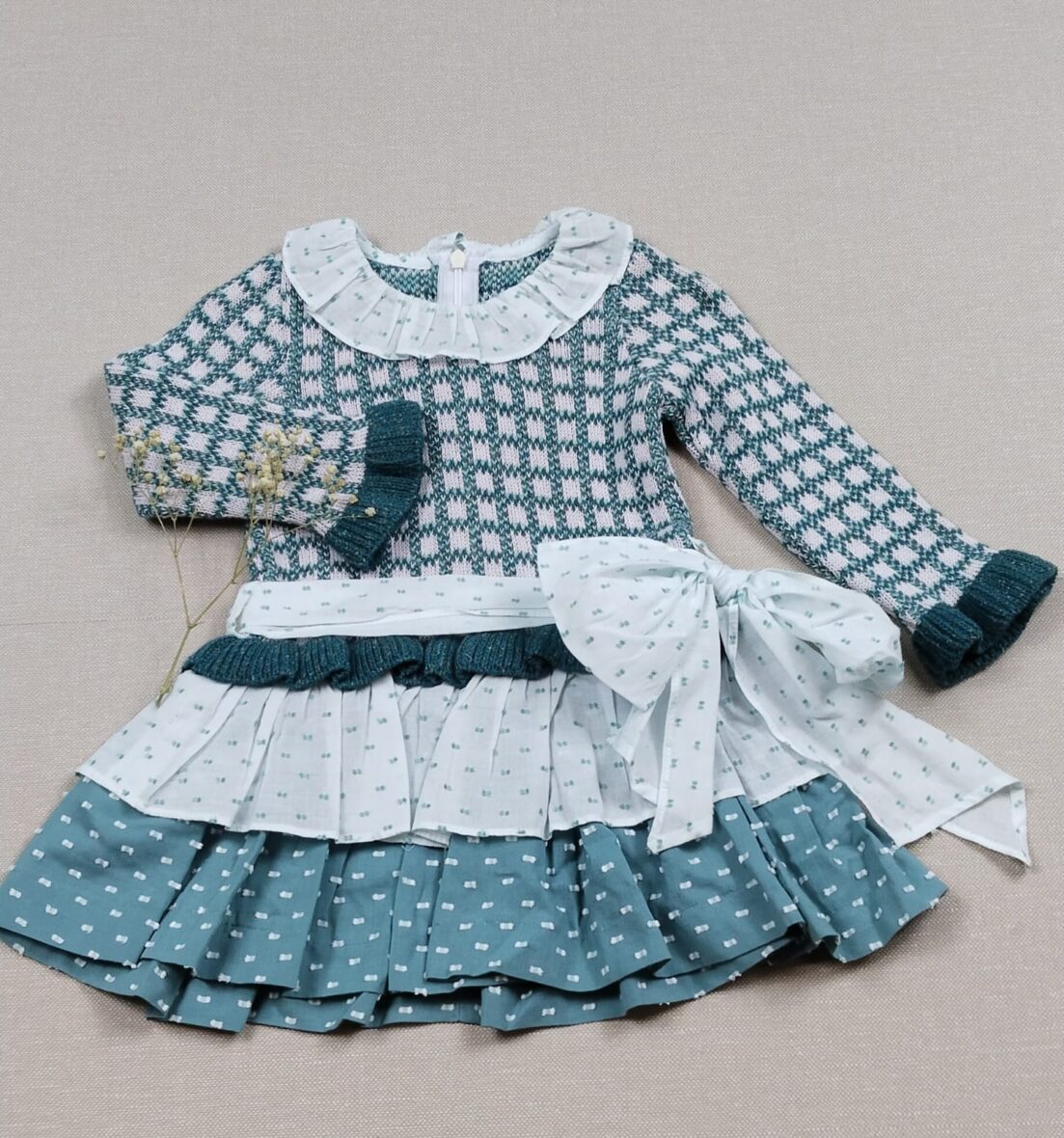 Vestido punto tela escocia foque